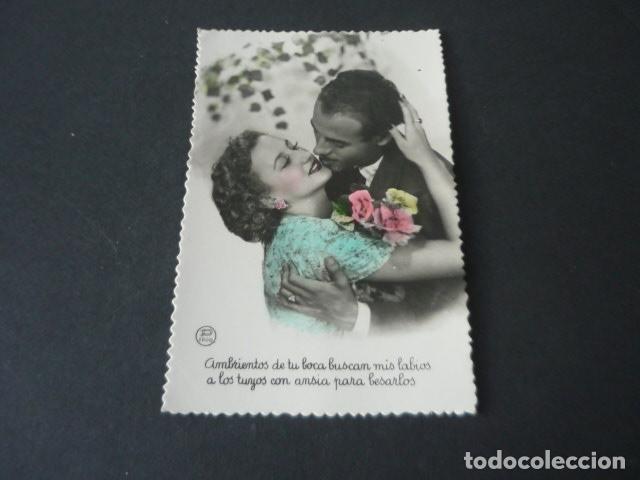 Postcards: PAREJA DE ENAMORADOS POSTAL