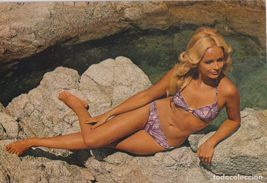 Postales: POSANDO EN LA PLAYA - EDITA CyZ N&ordm;7284/31C - SIN CIRCULAR