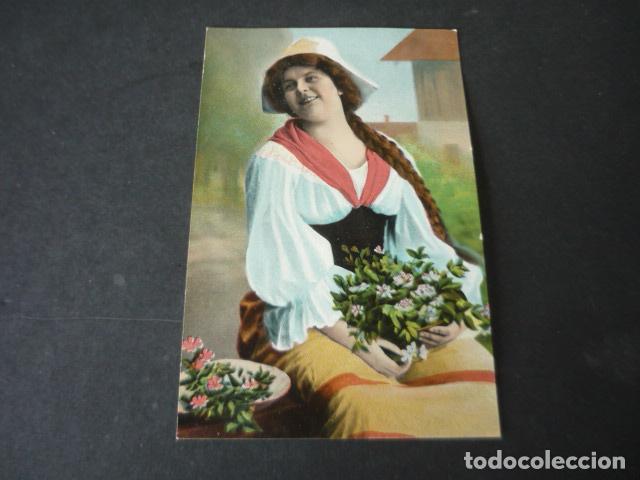 Postales: MUJER CON FLORES POSTAL - Foto 1