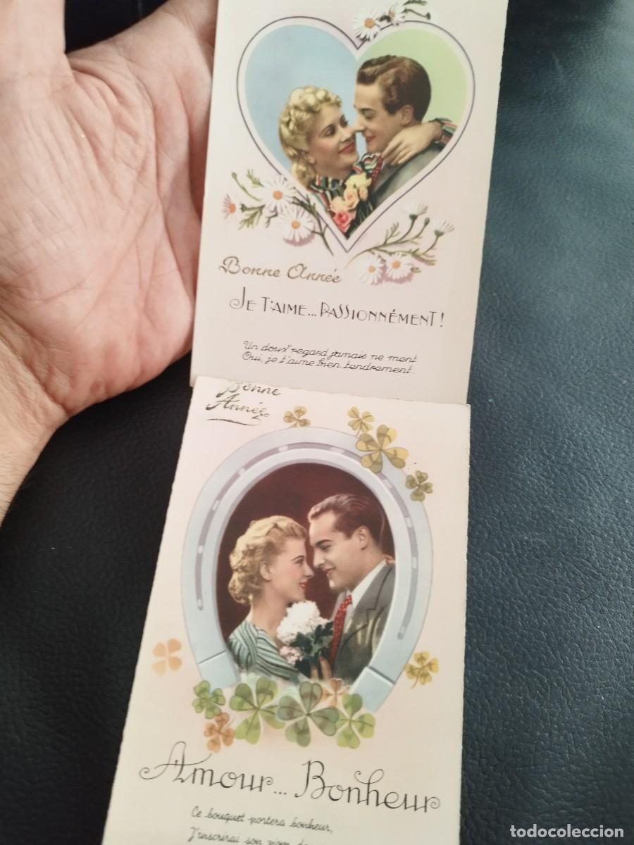 Postales: Dos antiguas tarjetas postales de enamorados. Mujer y gal&aacute;n. Corazon, flores. Francesas amor.