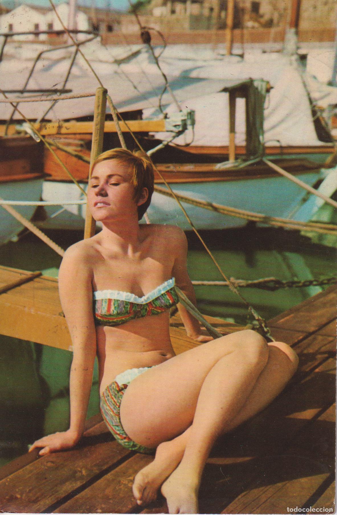 Postales: MODELO POSANDO EN EL PUERTO - EDITA RAKER 1067 - CIRCULADA 1964