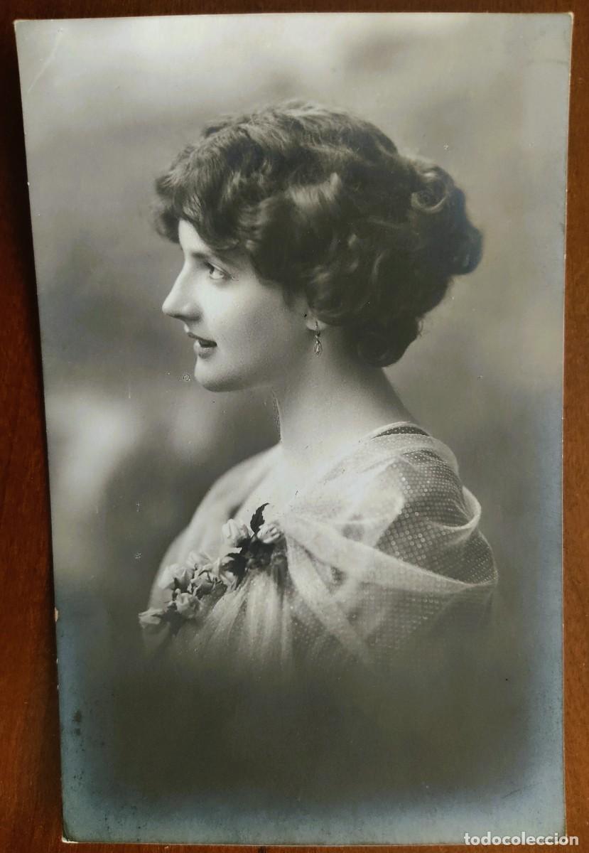 Postales: POSTAL DE UNA JOVEN - PH 5833 - CIRCULADA A MANRESA A&Ntilde;O 1915