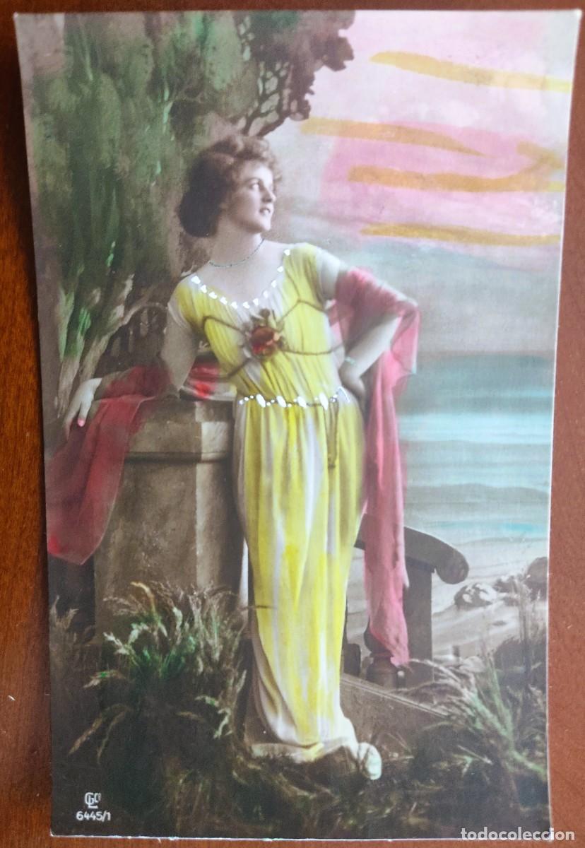 Postales: POSTAL COLOREADA DE UNA JOVEN EN POSE CL&Aacute;SICA - GL CO. 6445/1 - CIRCULADA A MANRESA A&Ntilde;O ?