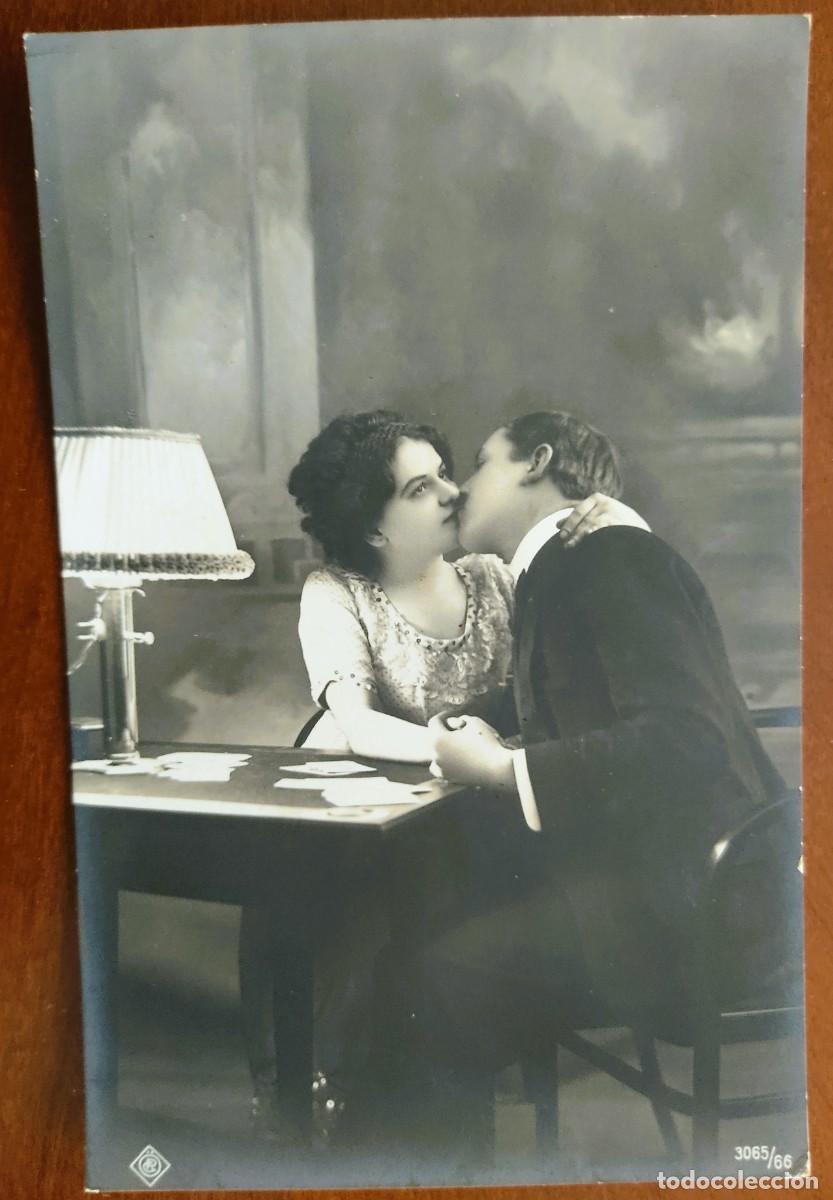 Postkarten: POSTAL DE UNA JOVEN PAREJA - OPG 3065/66
