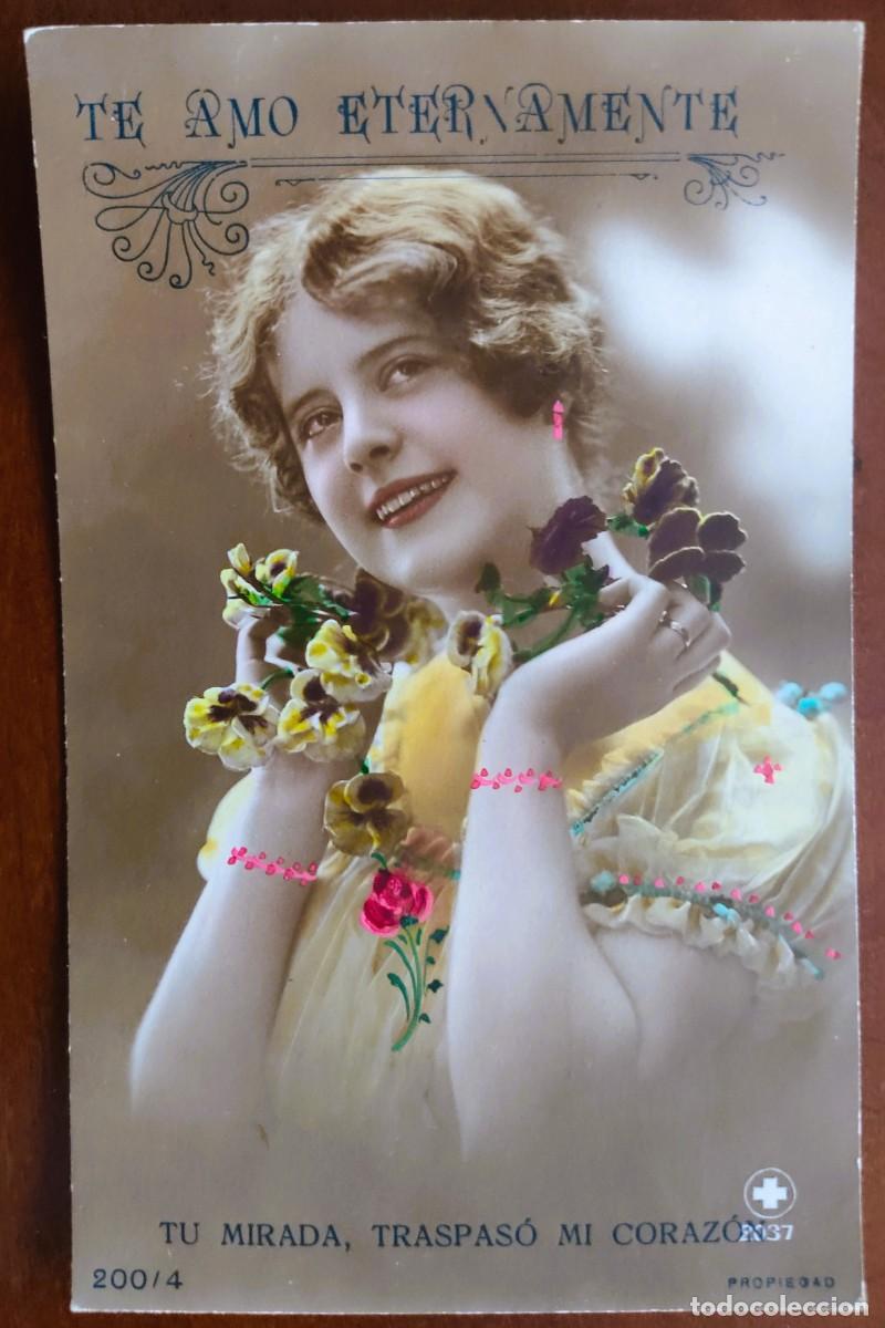 Postales: POSTAL COLOREADA DE UNA JOVEN - TRES CRUCES 2037 - TU MIRADA, TRASPAS&Oacute; MI CORAZ&Oacute;N 200/4