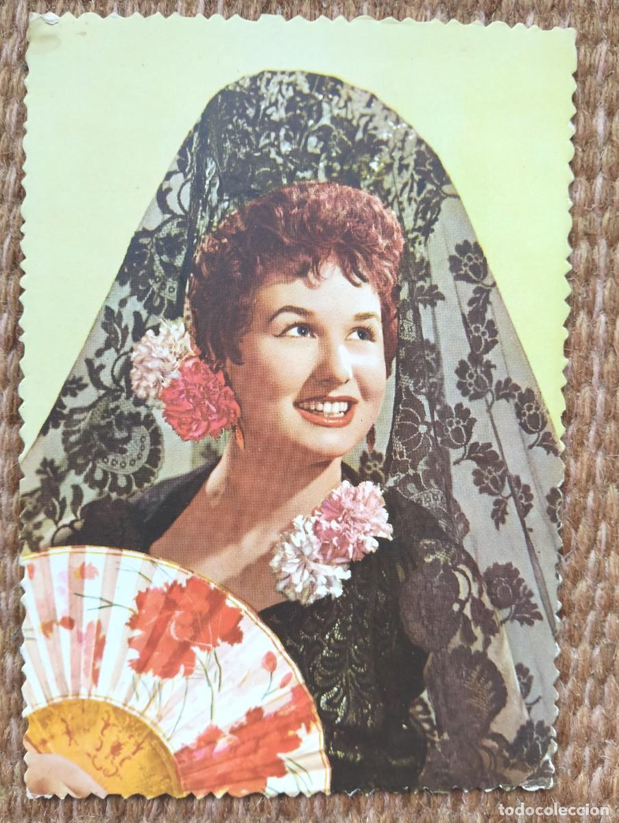 Postales: MANOLA CON MANTILLA, PEINETA Y ABANICO - ESPA&Ntilde;A TIPICA