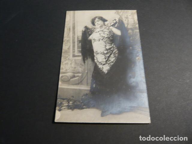Postcards: MUJER CON MANTON POSTAL FOTOGRAFICA