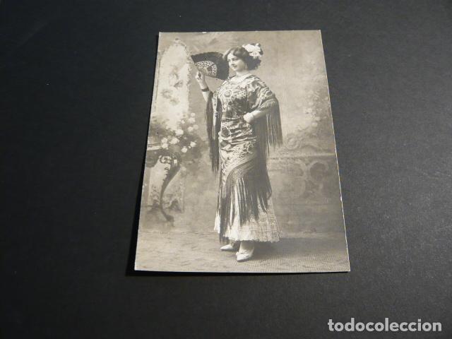 Cartes Postales: MUJER CON MANTON Y ABANICO POSTAL FOTOGRAFICA