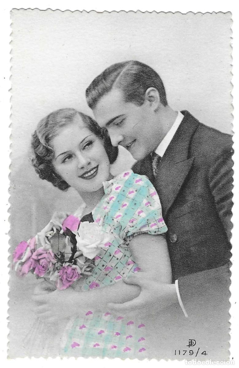 Postales: Postal Pareja con Flores. ref. 7-galan13