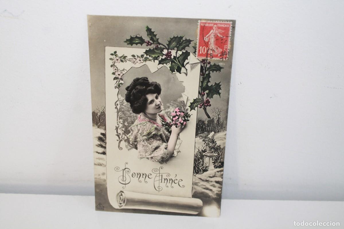 Postales: ANTIGUA POSTAL FRANCESA BELLE EPOQUE CIRCA 1907 MUJER COLOREADA BONNE ANNEE