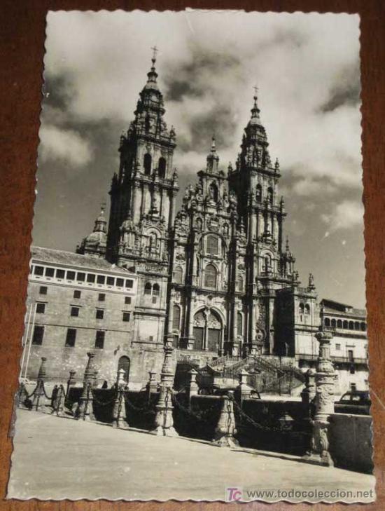 Postkarten: ANTIGUA FOTO POSTAL DE SANTIAGO DE COMPOSTELA - CATEDRAL, FACHADA DEL OBRADOIRO - N&ordm; 10 - ED. ARTIGO