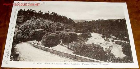 Postales: ANTIGUA POSTAL DE MONDARIZ (PONTEVEDRA) - BALNEARIO - HOTEL AVELINO - PASEO Y FUENTE TRONCOSO - NO C