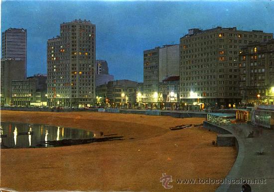 Postales: POSTAL LA CORU&Ntilde;A PLAYA DE RIAZOR NOCTURNA - Foto 1