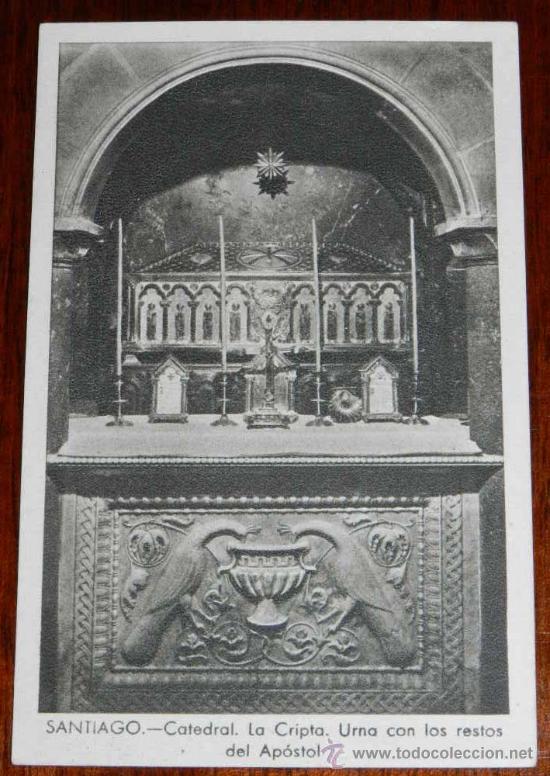 Cartes Postales: Antigua postal de Santiago, catedral, la cripta, urna con los restos del Apostol, ed. astisticas el