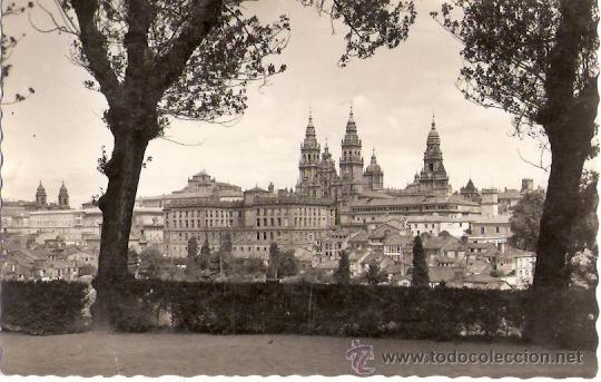 Postais: TARJETA POSTAL. CORU&Ntilde;A. SANTIAGO. N&ordm; 1. CATEDRAL, DESDE EL PASEO DE LA HERRADURA. ED. G. GARRABELLA.