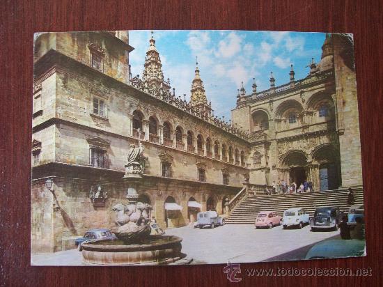 Postcards: SANTIAGO DE COMPOSTELA, FUENTE Y FACHADA DE LAS PLATERIAS. N&deg; 2047