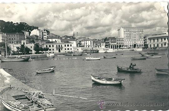 Postales: 4709 - FERROL DEL CAUDILLO ( CORU&Ntilde;A ) PUERTO Y AVENIDA DE LA MARINA - GARRABELLA Y  CIA. 1960