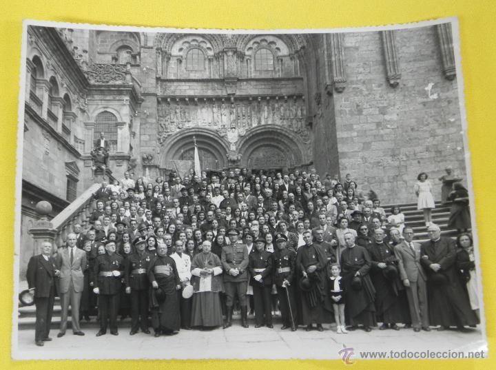 Postkarten: ANTIGUA FOTOGRAFIA DE AUTORIDADES CIVILES, MILITARES (JERARCAS DE FALANGE) Y ECLESIASTICAS EN LA CAT