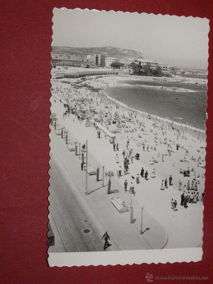Postales: Playa de Riazor - Coru&ntilde;a - Ediciones lujo Zaragoza - Sin circular - - Foto 1