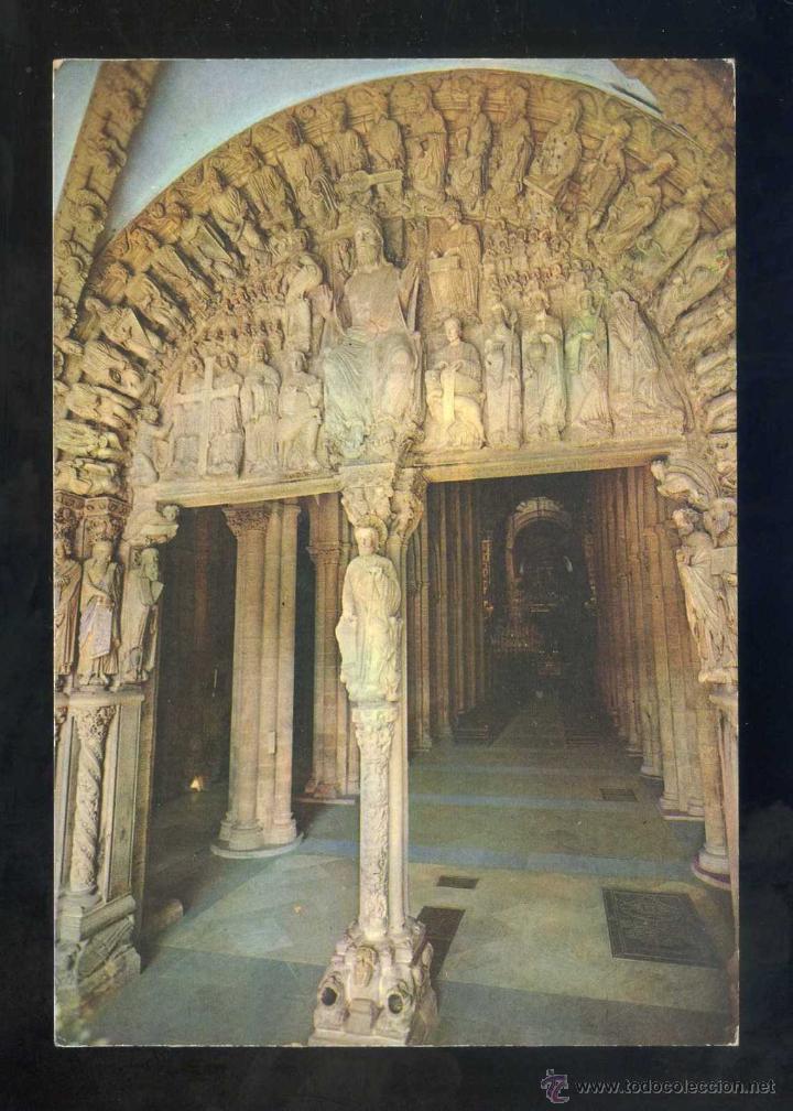 Postcards: Santiago de Compostela *Catedral...* Ed. Arribas n&ordm; 2043. Circulada.