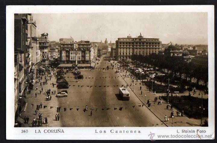Postales: La Coru&ntilde;a. Los Cantones. Circulada - Foto 1