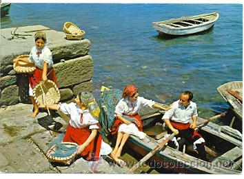 Cartes Postales: 7-esp2524. Postal Galicia. Chalanas e mozos