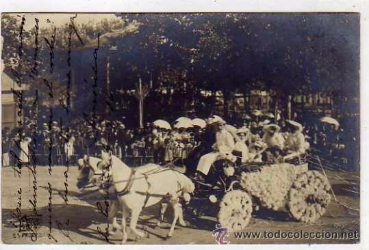 Postales: Postal fotogr&aacute;fica. Ferrer Coru&ntilde;a. Una carrzo. Fiestas Carnavales ?? Circulada. Reverso sin dividir.