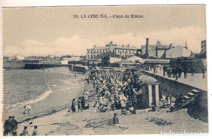 Postales: POSTAL ANTIGUA DE LA CORU&Ntilde;A - PLAYA DE RIAZOR - Foto 1