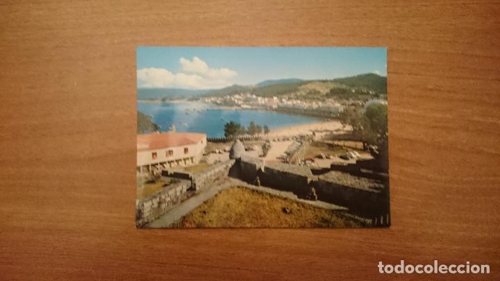 Cartoline: POSTAL BAYONA LA REAL  VISTA PARCIAL PLAYA RIBEIRA Y DETALLE DE LAS MURALLAS DEL CASTIL SIN CIRCULAR
