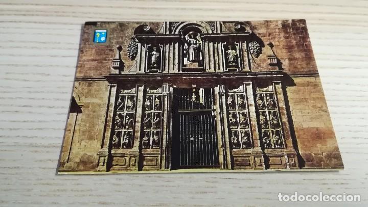 Postales: Postal de Santiago de Compostela. 44. Catedral. Puerta Santa. Escudo de Oro.  NO CIRCULADA