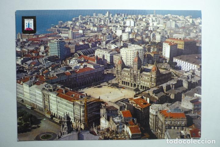 Postales: POSTAL LA CORU&Ntilde;A-VISTA PARCIAL  PL.MARIA PITA PALACIO MUNICIPAL