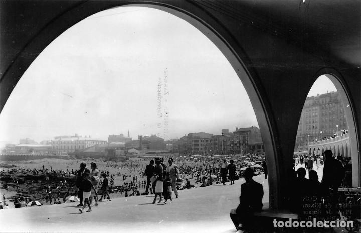 Postales: LA CORU&Ntilde;A.- PLAYA DE RIAZOR