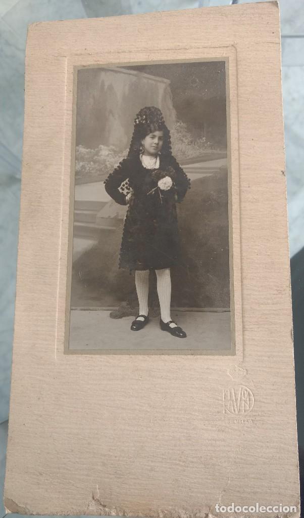 Postcards: Preciosa retrato ni&ntilde;a con mantilla Fot&oacute;grafo AVR Sevilla