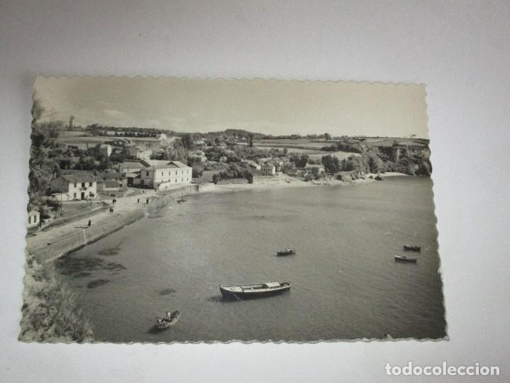 Postales: N&deg;88 - LA CORUNA - Vista parcial de Santa Cruz (a&ntilde;os 50)