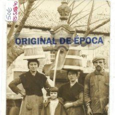 Cartoline: (PS-58840)POSTAL FOTOGRAFICA DE VILLAGARCIA-ALDEANOS EN LA FUENTE