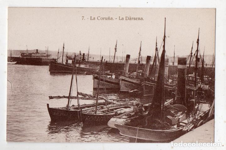 Postales: La Coru&ntilde;a. La D&aacute;rsena. Barcos - Foto 1