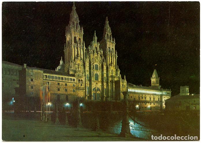 Postales: 3321 - Santiago de Compostela. Catedral. Fachada del Obradoiro. Nocturna. FAMA. Sin circular