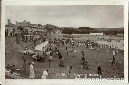 Postales: ANTIGUA POSTAL LA CORU&Ntilde;A PLAYA DE RIAZOR - Foto 1