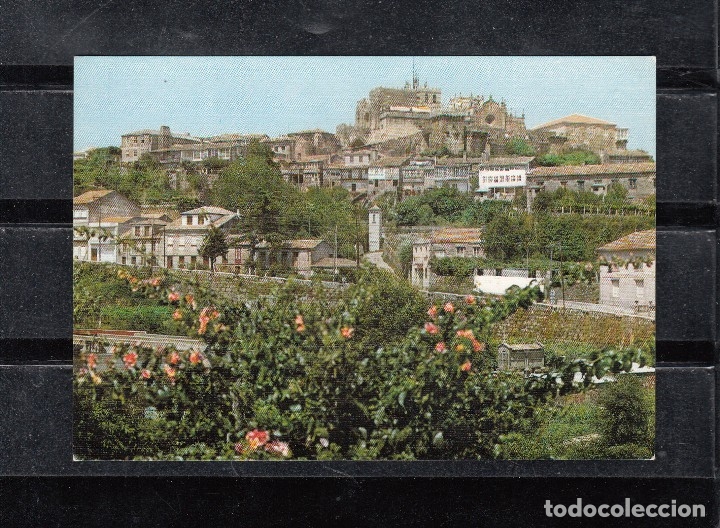 Postales: 1.088 - TUY. VISTA PARCIAL, AL FONDO LA CATEDRAL