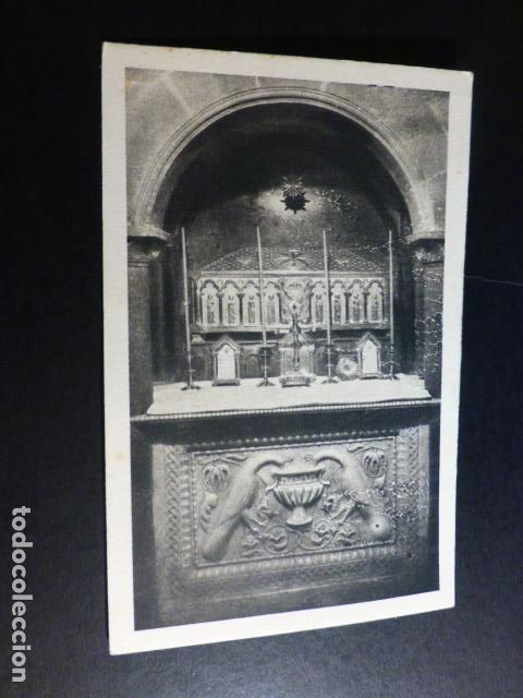 Postales: SANTIAGO DE COMPOSTELA CATEDRAL LA CRIPTA URNA CON LOS RESTOS DEL APOSTOL - Foto 1
