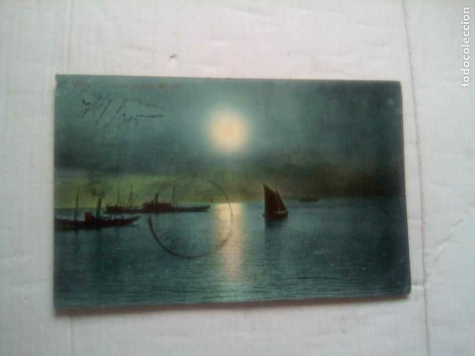 Postales: Vigo-Una puesta de sol.