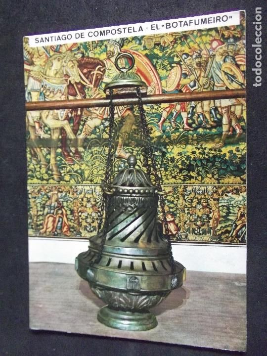 Postales: GALICIA-V47-SANTIAGO DE COMPOSTELA-CATEDRAL-EL BOTAFUMEIRO