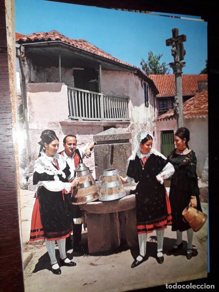 Cartes Postales: N&ordm; 38081 POSTAL GALICIA NA FONTE DO CRUCEIRO TRAJES TIPICOS