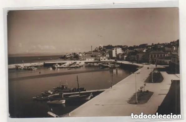 Cartes Postales: 19 Santa Eugenia de la Riveira. Vista general del malec&oacute;n y muelle. Ediciones Alarde