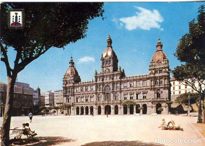 Postales: LA CORU&Ntilde;A.- PLAZA DE MAR&Iacute;A PITA Y PALACIO MUNICIPAL.-