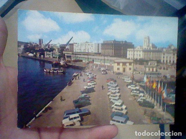 Postales: CORU&Ntilde;A GALICIA DARSENA PUERTO ANIMADO COCHES ED ARRIBAS CIRCULADO N&ordm; 2095 15 X 10,5 CMS