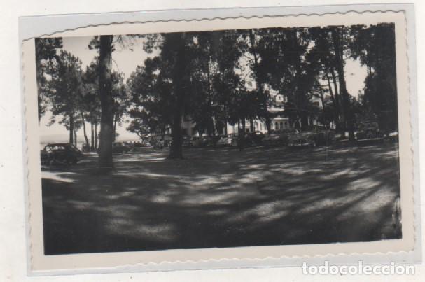 Postkarten: La Toja Parque y Gran Hotel al fondo. Ediciones Artigot. Sin circular.