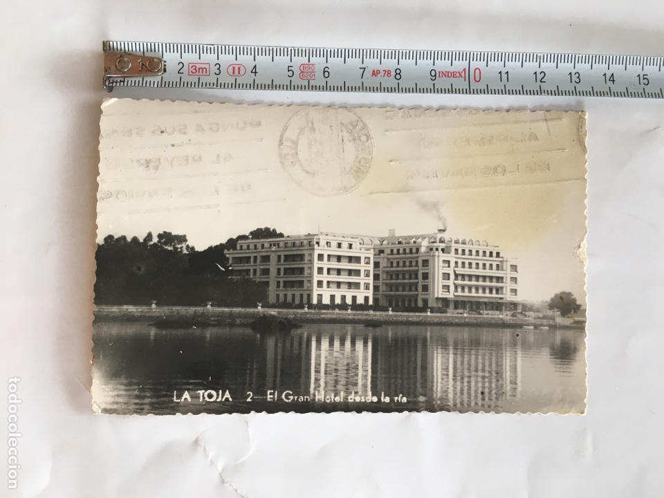 Postales: POSTAL. LA TOJA. EL GRAN HOTEL DESDE LA R&Iacute;A. EDICIONES POLIGRAFICAS.