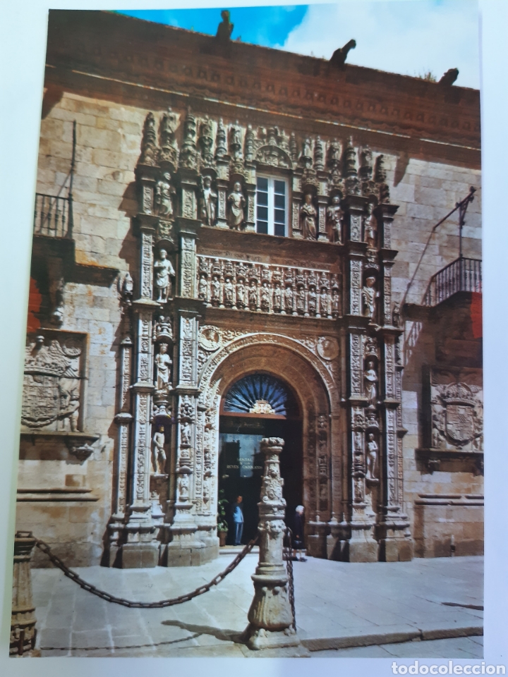 Postales: Postal de Santiago de Compostela. Hostal de los Reyes Cat&oacute;licos. Puerta principal.