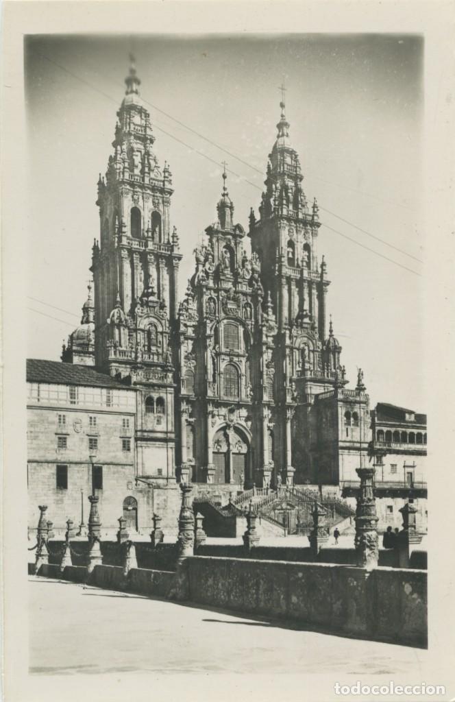 Postales: N&ordm; 19-SANTIAGO DE COMPOSTELA. Catedral. Fachada del Obradoiro. Sin circular. ED. GARC&Iacute;A GARRABELLA